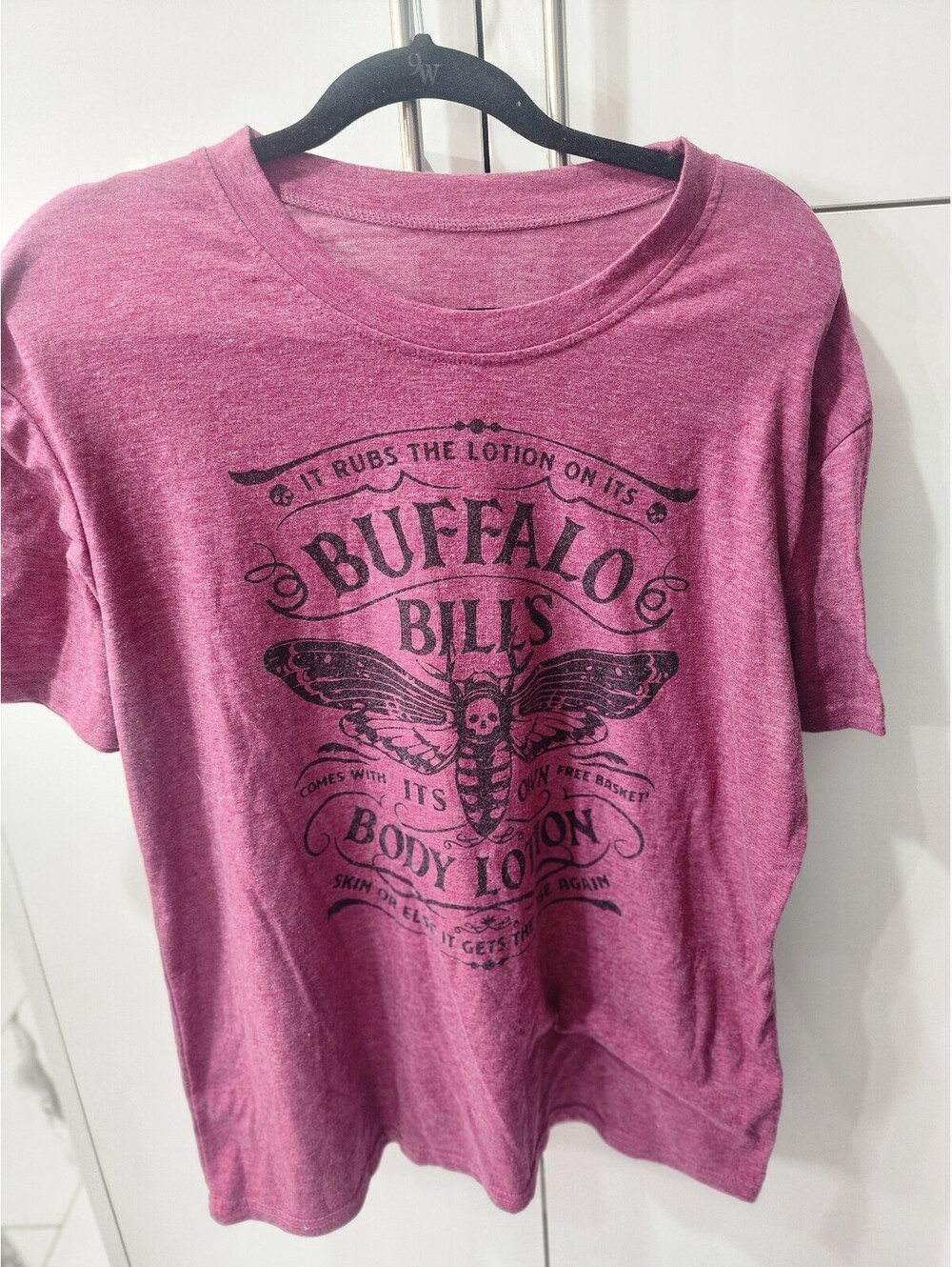 Woman's XL Buffalo Bills T-Shirt, 60% Polyester, 35% Rayon, 5% Spandex, F3